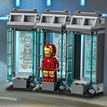 Конструктор LEGO Лаборатория Железного человека: Зал доспехов, деталей 384 шт