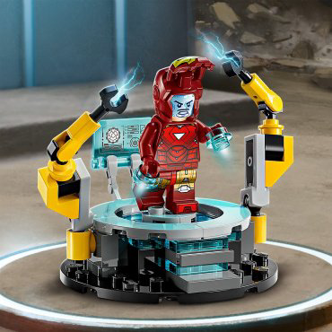 Конструктор LEGO Лаборатория Железного человека: Зал доспехов, деталей 384 шт купить,NaN