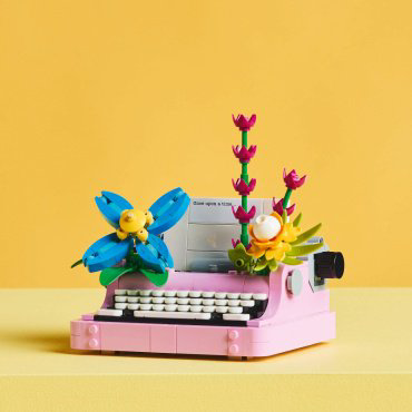 Конструктор LEGO Пишущая машинка с цветами, деталей 363 шт купить,22710