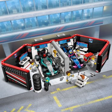 Конструктор LEGO Гараж и автомобили Mercades-AMG и Alpine, деталей 678 шт купить,0