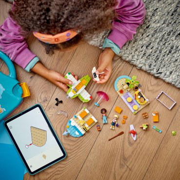 Конструктор LEGO Творческий чемодан: пляж и путешествия, деталей 188 шт купить,NaN