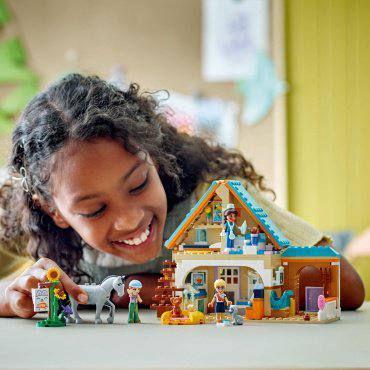 Конструктор LEGO Ветклиника для лошадей и питомцев , деталей 428 шт купить,NaN