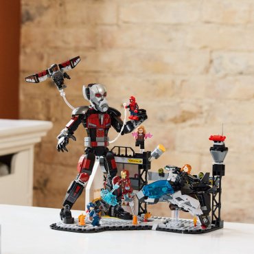 Конструктор LEGO Капитан Америка "Гражданская война. Боевая дуэль", деталей 736 шт купить,0
