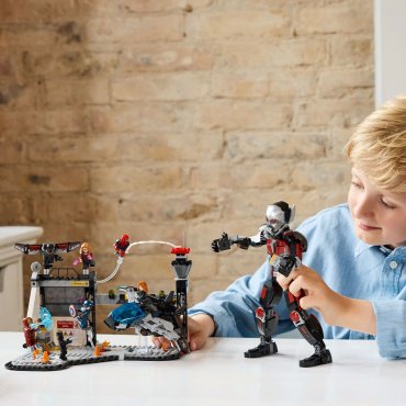 Конструктор LEGO Капитан Америка "Гражданская война. Боевая дуэль", деталей 736 шт купить,0
