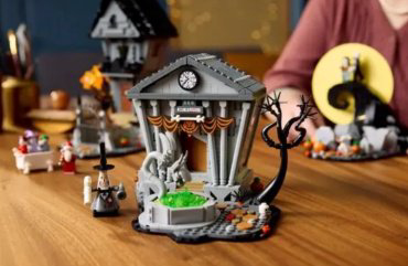Конструктор LEGO Диснеевский пазл ужасов Тима Бертона "Канун Рождества", деталей 2193 шт купить,NaN