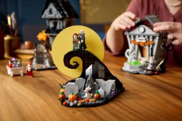 Конструктор LEGO Диснеевский пазл ужасов Тима Бертона "Канун Рождества", деталей 2193 шт купить,NaN