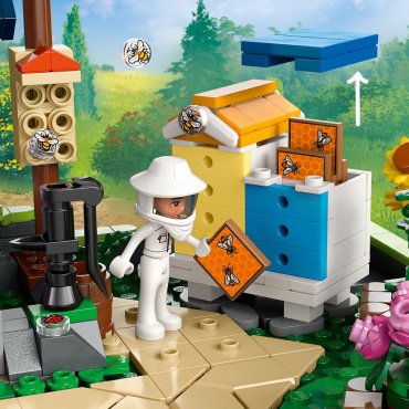 Конструктор LEGO Дом пчеловода и цветник, деталей 1161 шт купить,0