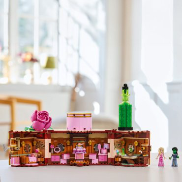 Конструктор LEGO Спальня Глинды и Эльфабы Wicked, деталей 740 шт купить,NaN