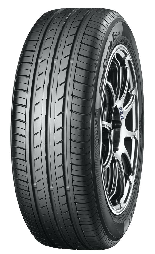 Шина Yokohama ES32 215/55 R17 94V летняя