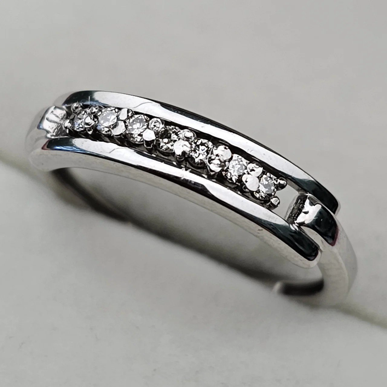 Кольцо Deimantas 109816905 17р 2,19гр. купить,NaN