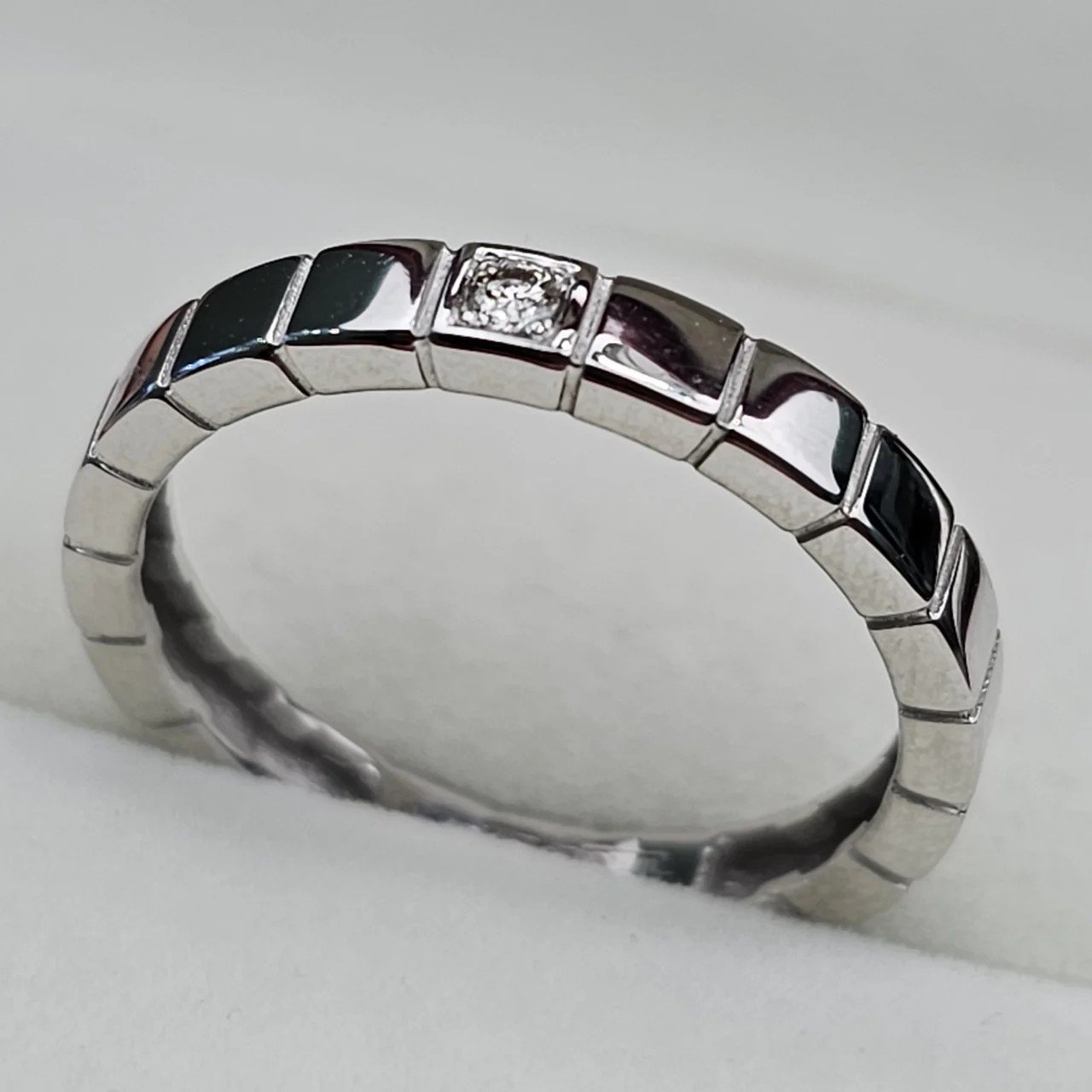 Кольцо Deimantas 109816867 18.5р 3,35гр. купить,NaN