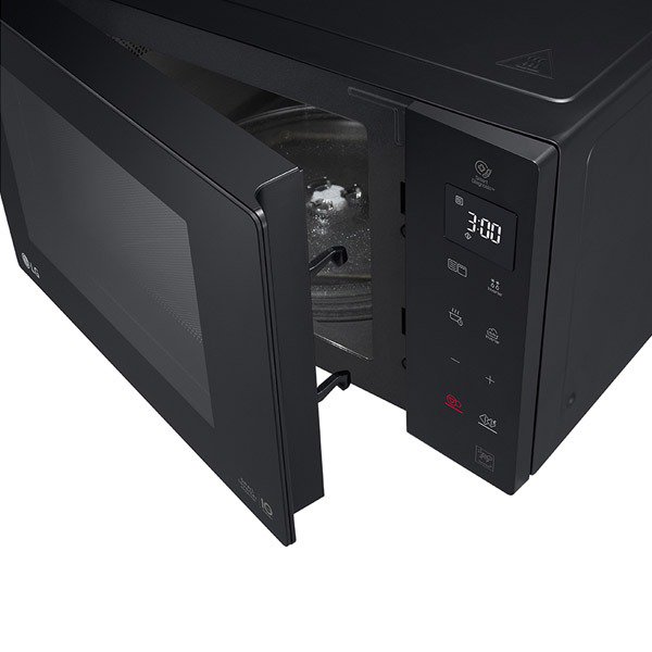 Микроволновая печь LG MH6336GIB черная