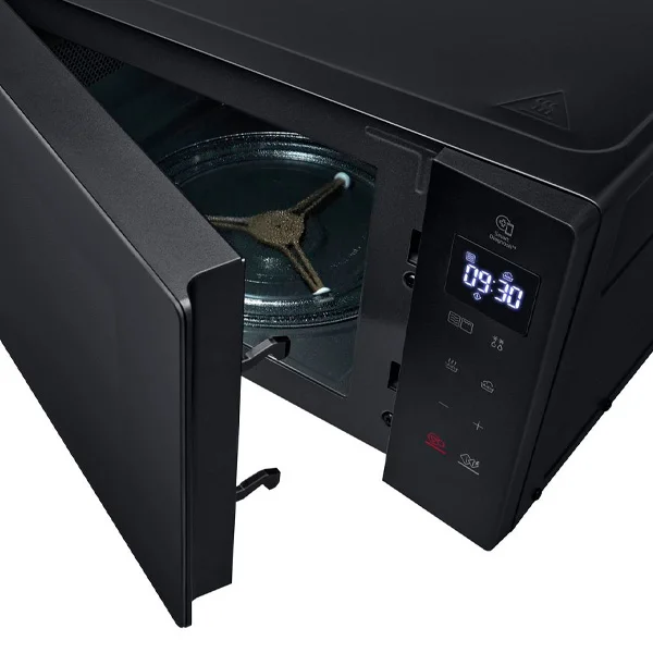 Микроволновая печь LG MH6032GAS Black