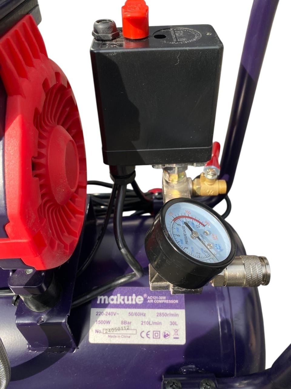 Компрессор безмасляный Makute AC121-30W, 8 бар купить,NaN
