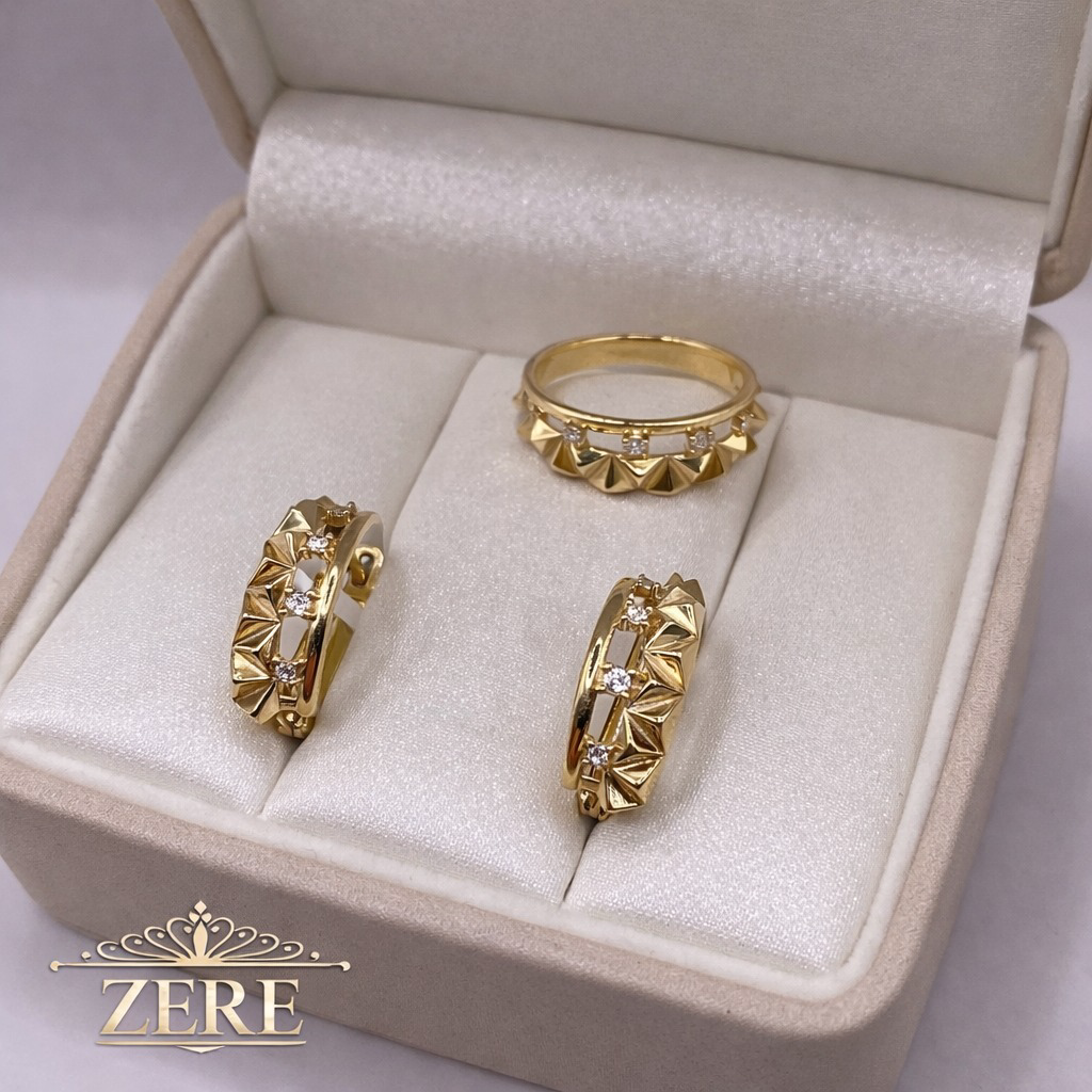 Комплект Zere ZR010428 золото 5.32гр 18р купить,493500