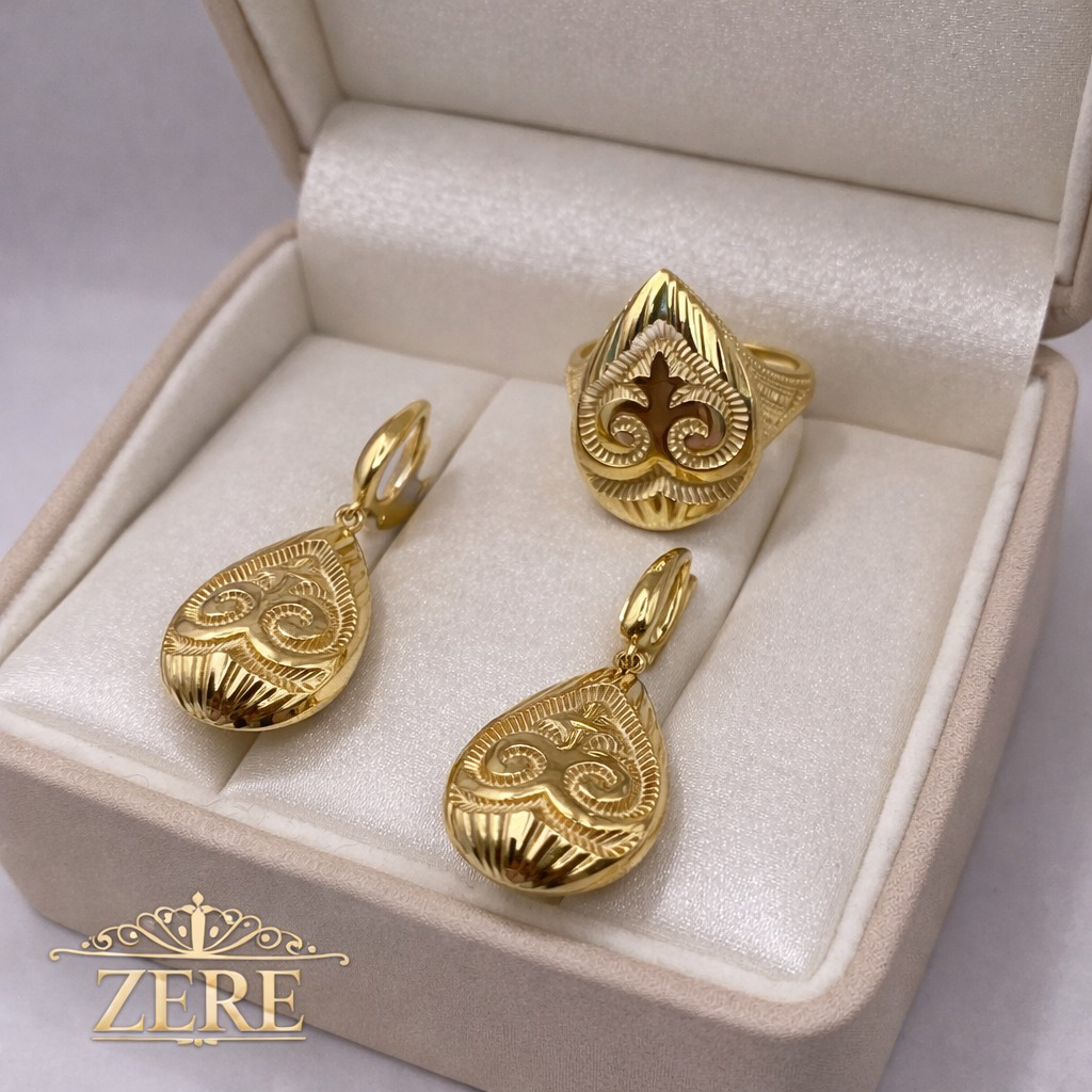 Комплект Zere ZR010424 золото 8.04гр 19р купить,711700