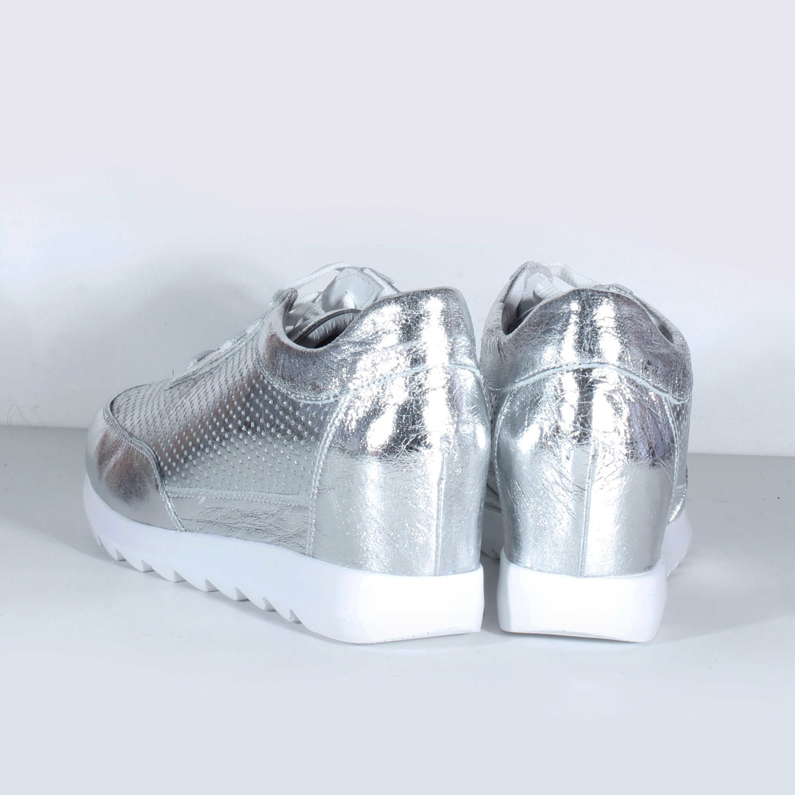 Кроссовки MFS 780 615 silver 37  купить,NaN