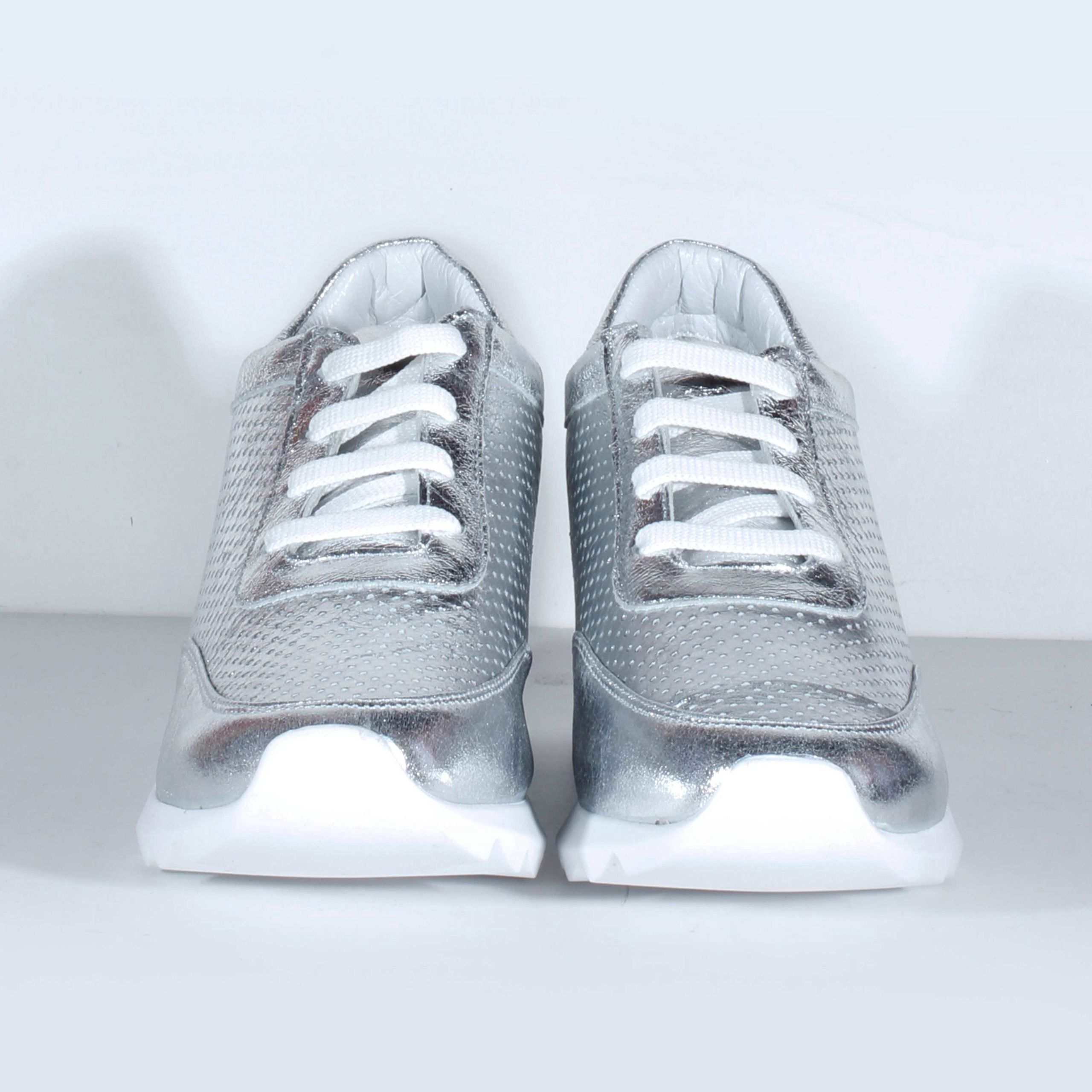 Кроссовки MFS 780 615 silver 37  купить,NaN