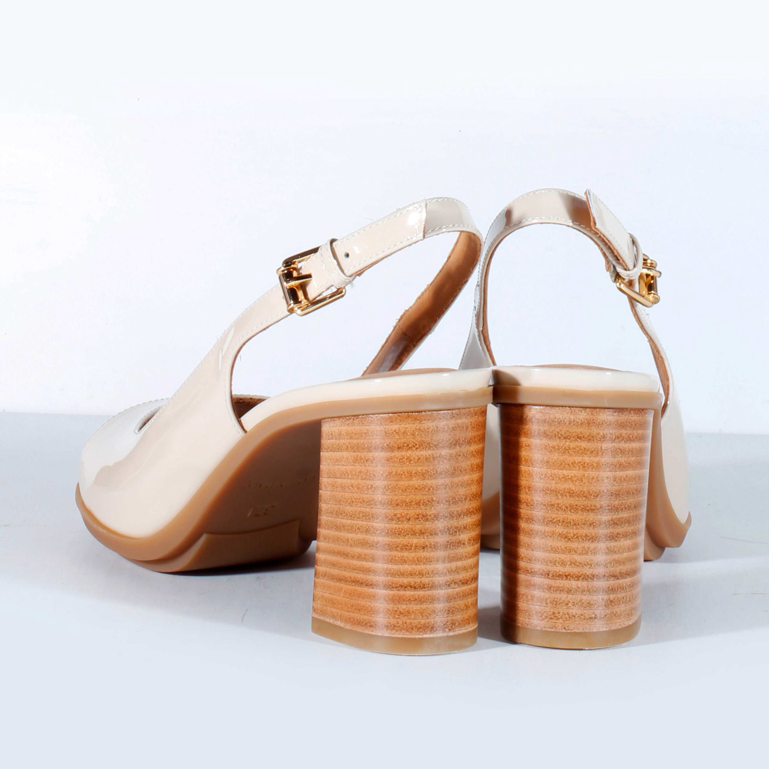 Босоножки Loriblu 7E EBS297 EB Vernice Burro 14263 beige 40 купить,110400