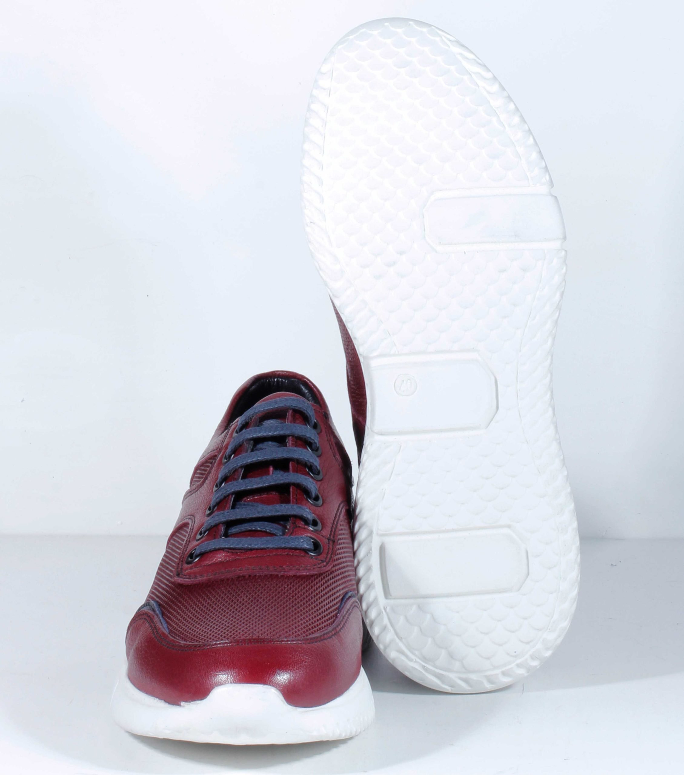 Кроссовки Bravelli 9526 bordo 43 купить,NaN