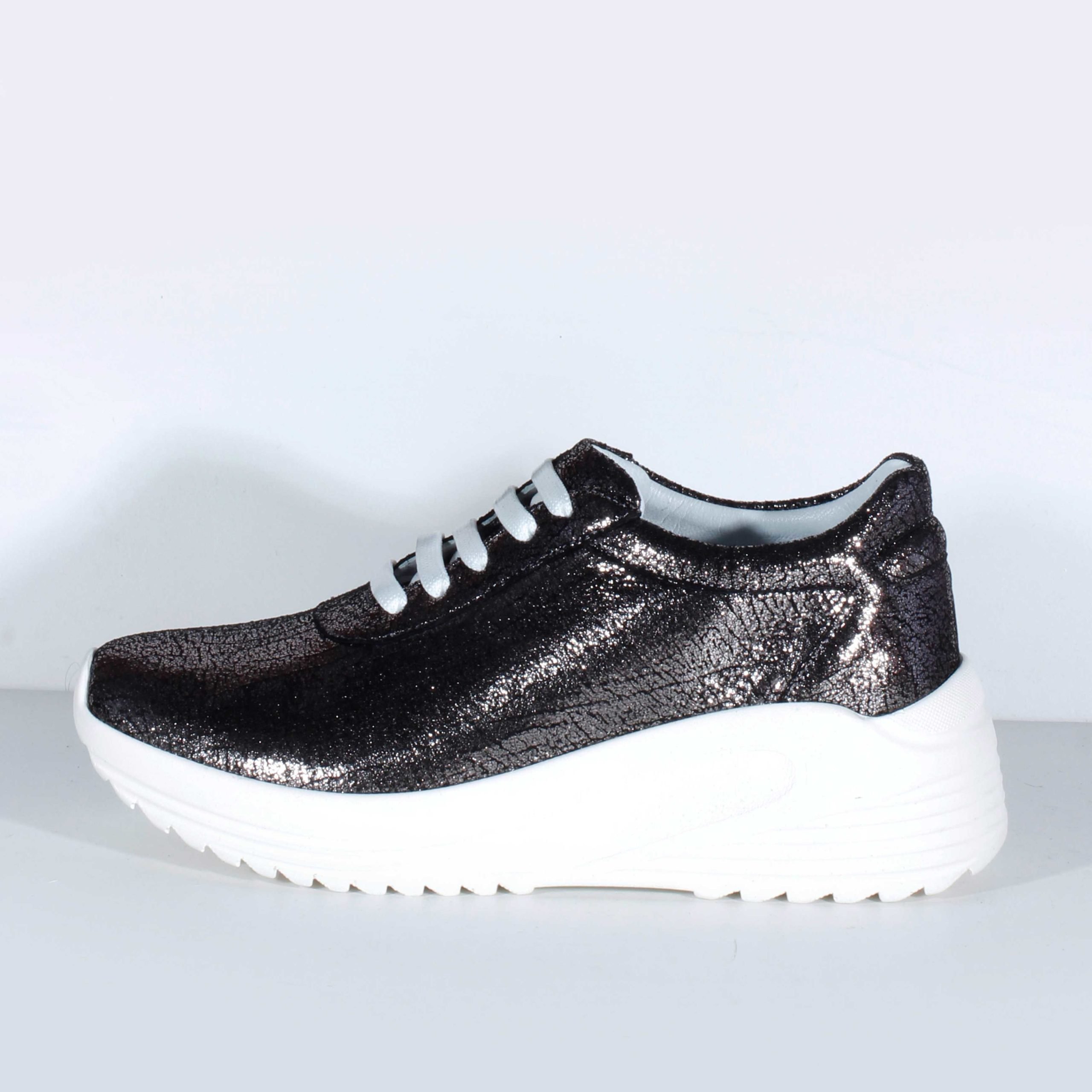 Кроссовки MFS 2419.838 black 40 купить,NaN