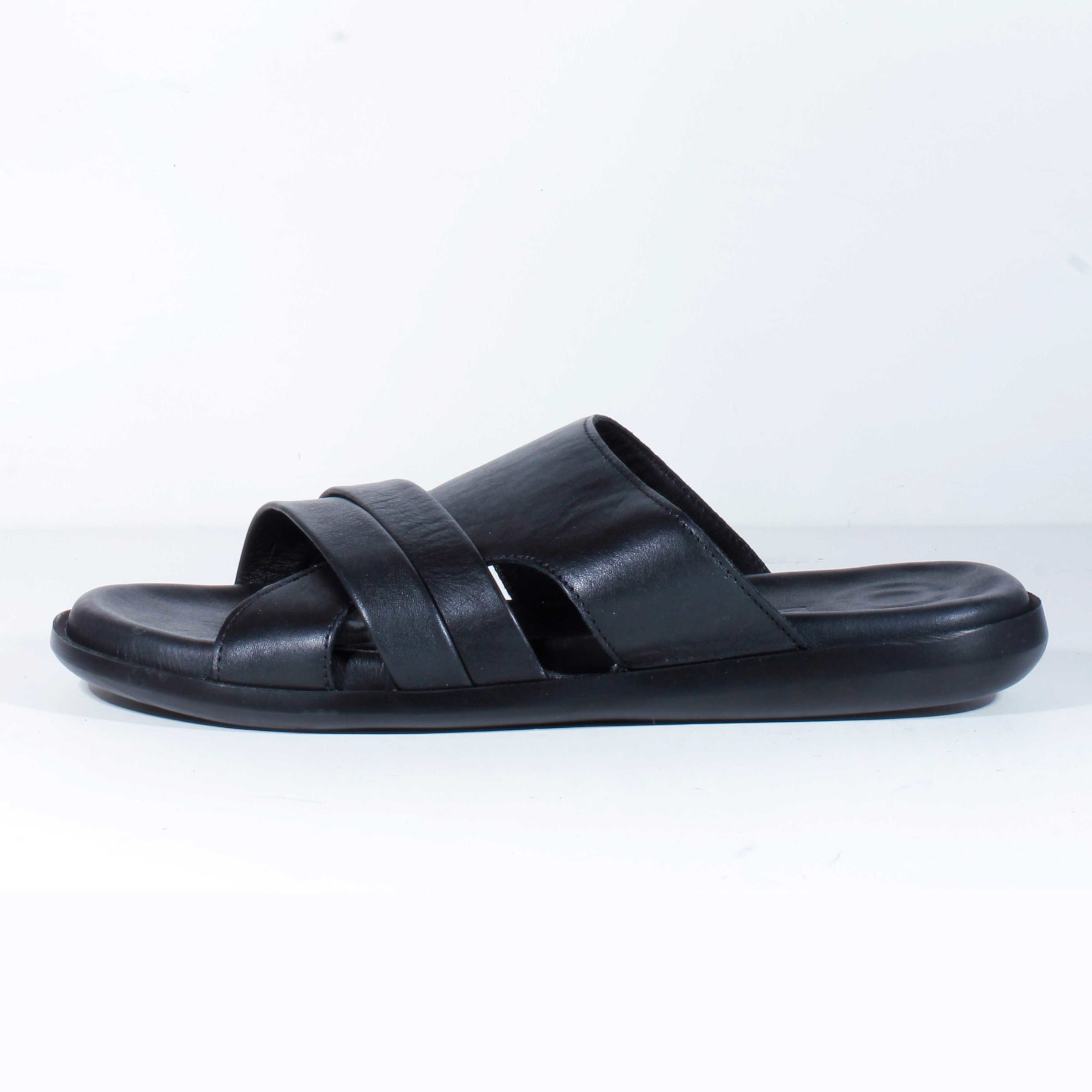 Шлепанцы Bravelli 15 black 41 купить,NaN