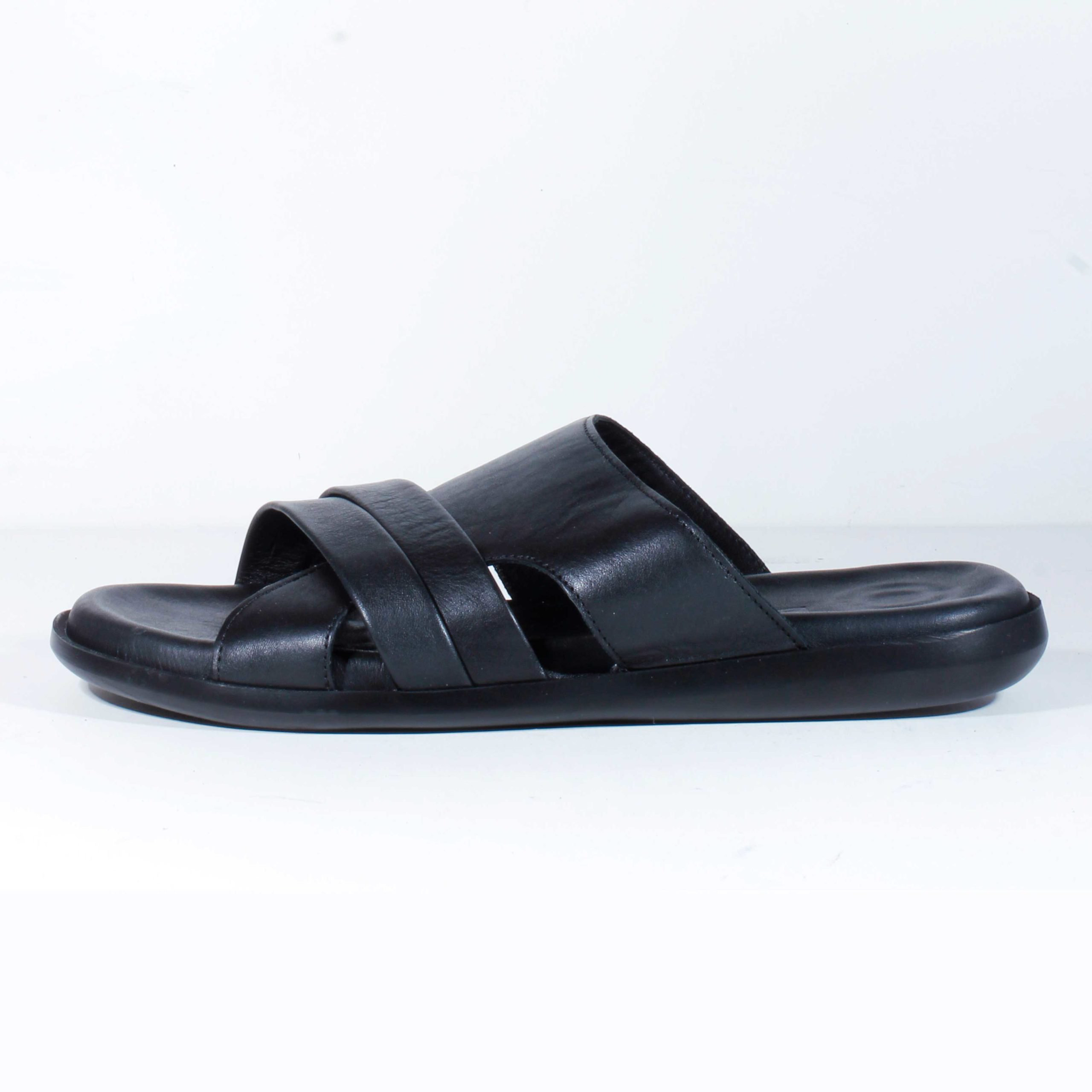 Шлепанцы Bravelli 15 black 41 купить,NaN