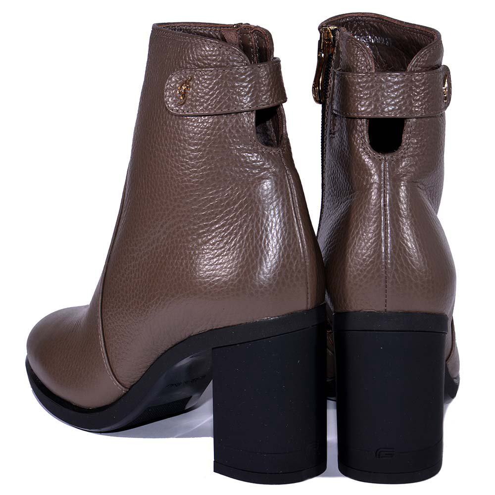 Полусапоги Giovanni Fabiani G5413M brown 36.5 купить,96000