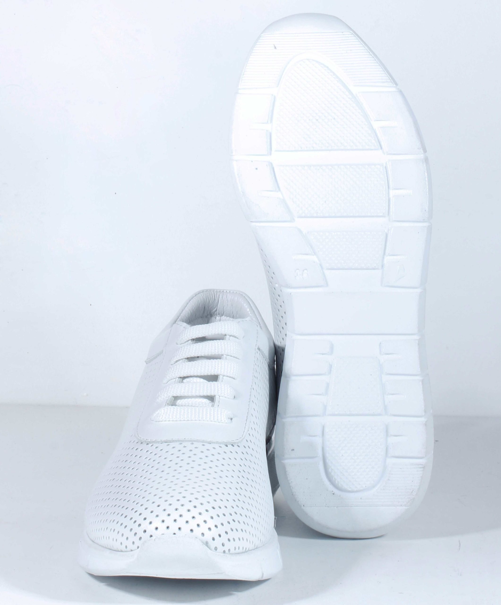 Кроссовки MFS 1001 Beiyaz Deri white 39 купить,NaN