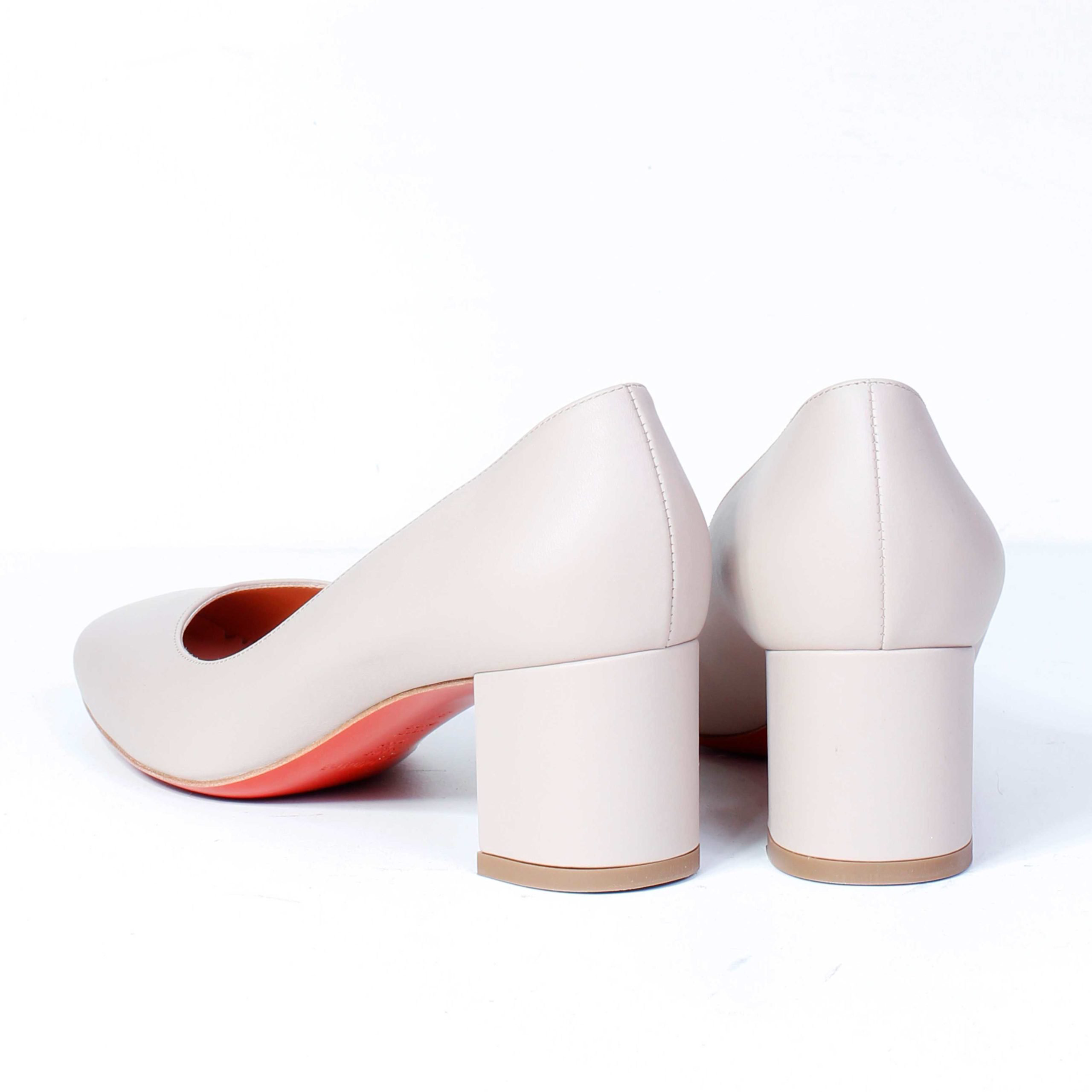Туфли Baldinini Decolte D 752116P51FGARO2075 beige 38.5 - ForteMarket Туфли Baldinini Decolte D 752116P51FGARO2075 beige 38.5 купить,122411