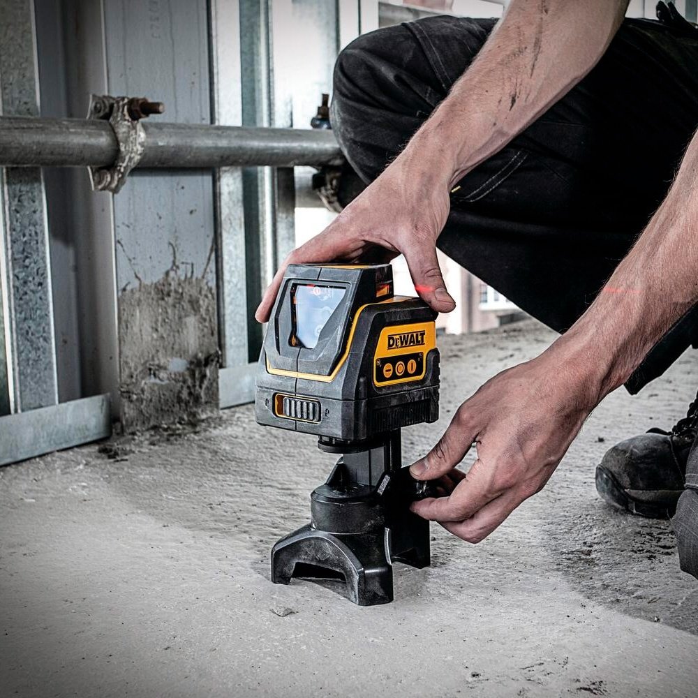 Лазерный уровень DeWALT линейный DW0811-XJ