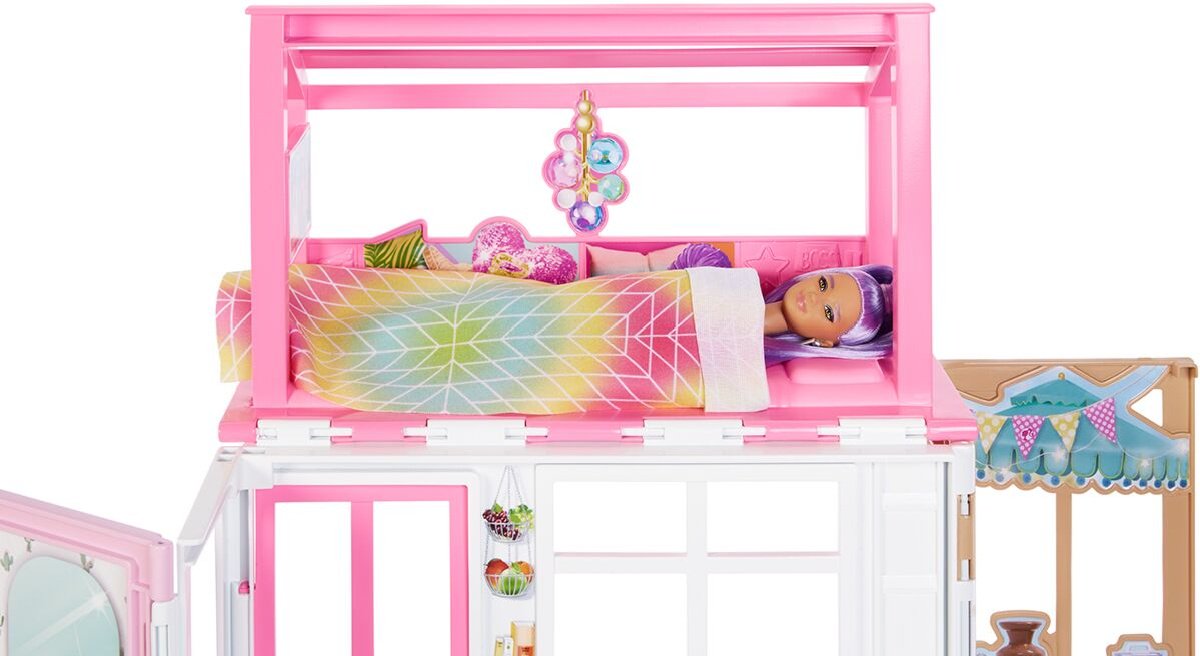 Игровой набор Barbie Estate Дом для куклы HCD480  купить,NaN