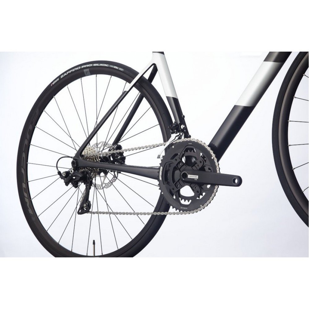 Велосипед Cannondale 700 M S6 EVO Crb Disc 105 - 2021 51 BPL черно-белый купить,NaN