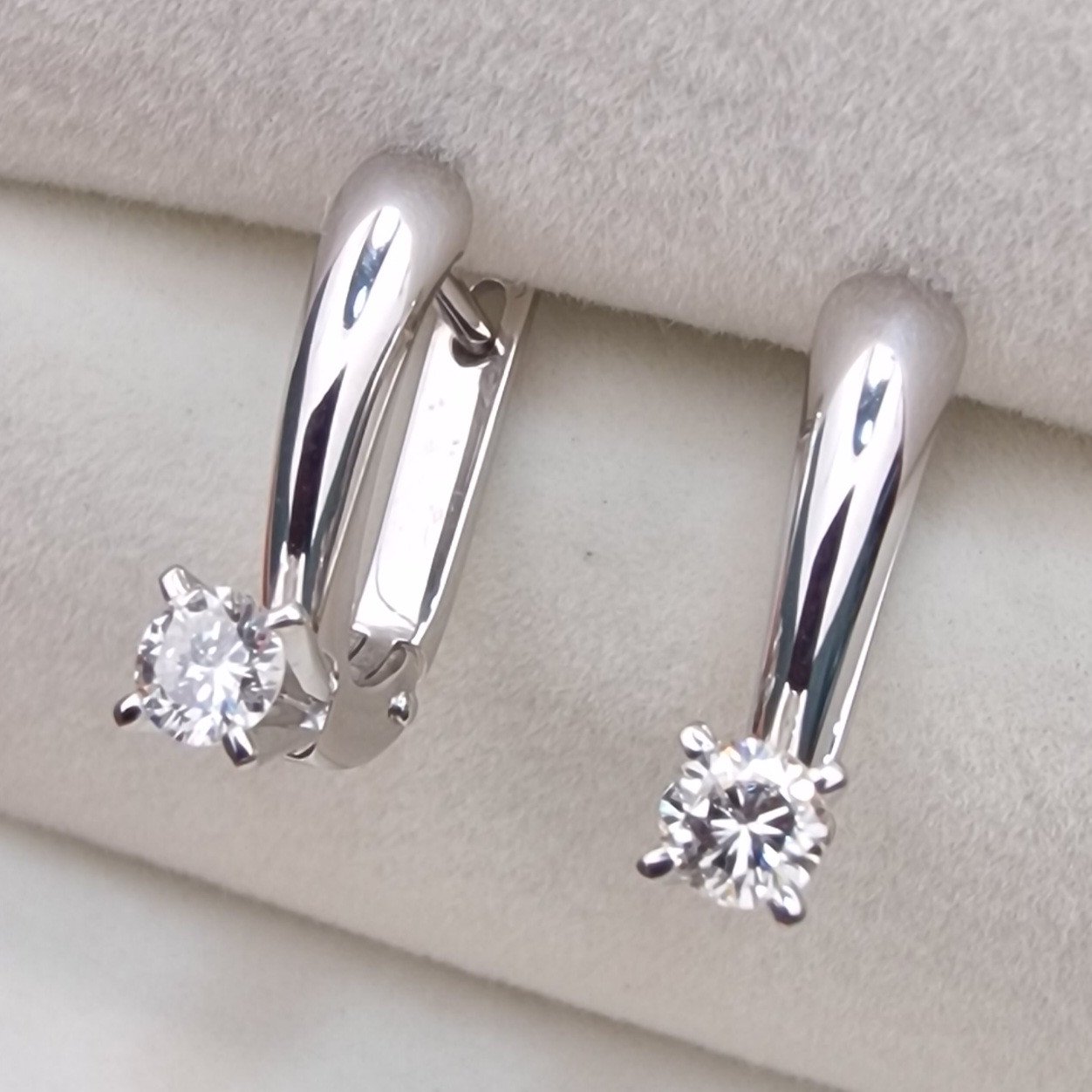 Серьги Deimantas 102926537 3,78гр 0,34ct. купить,NaN