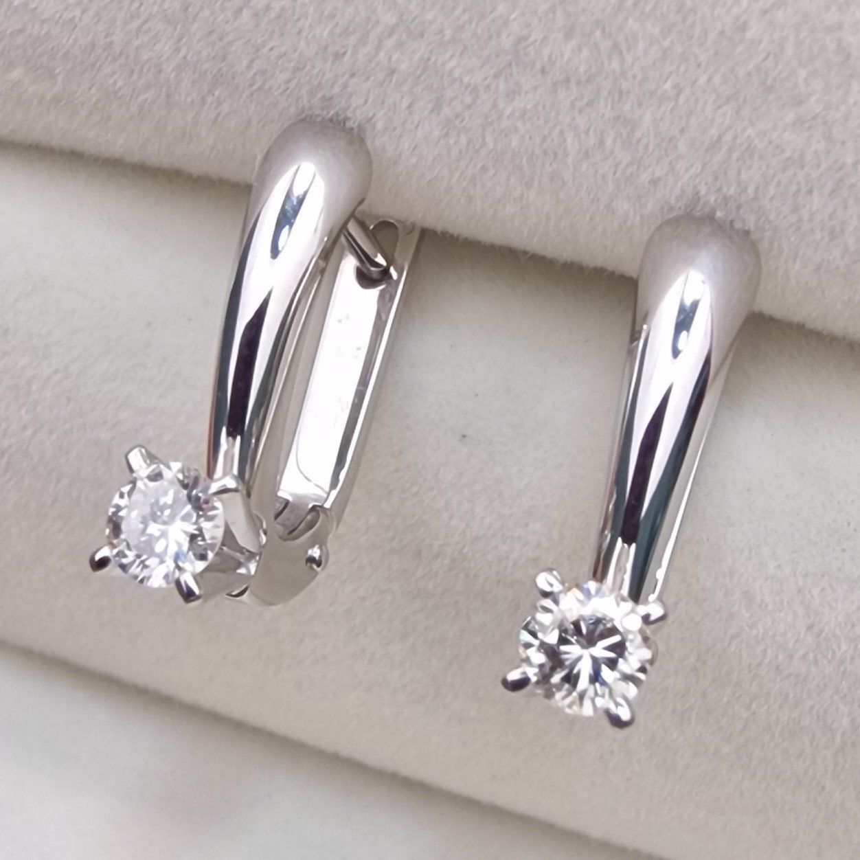 Серьги Deimantas 102926582 3,83гр 0,34ct. купить,NaN