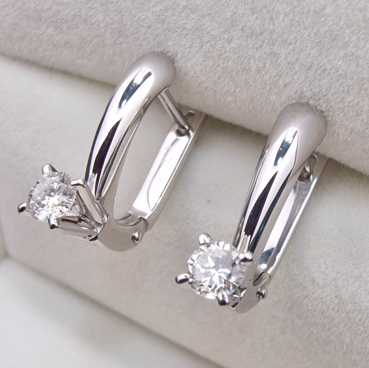 Серьги Deimantas 102926552 3,39гр 0,32ct. купить,NaN