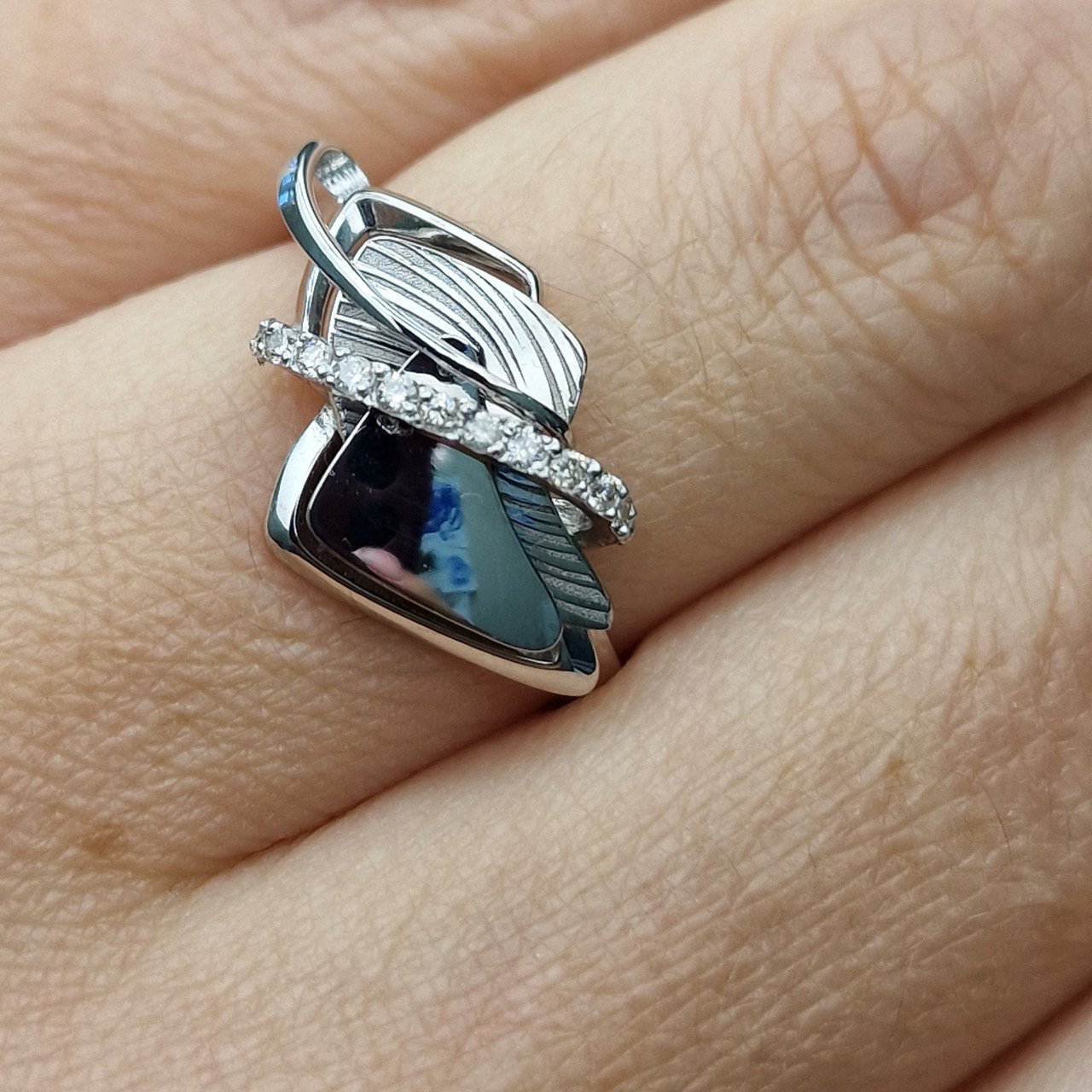 Кольцо Deimantas 102927632 17,5р 2,71гр 0,103ct. купить,NaN