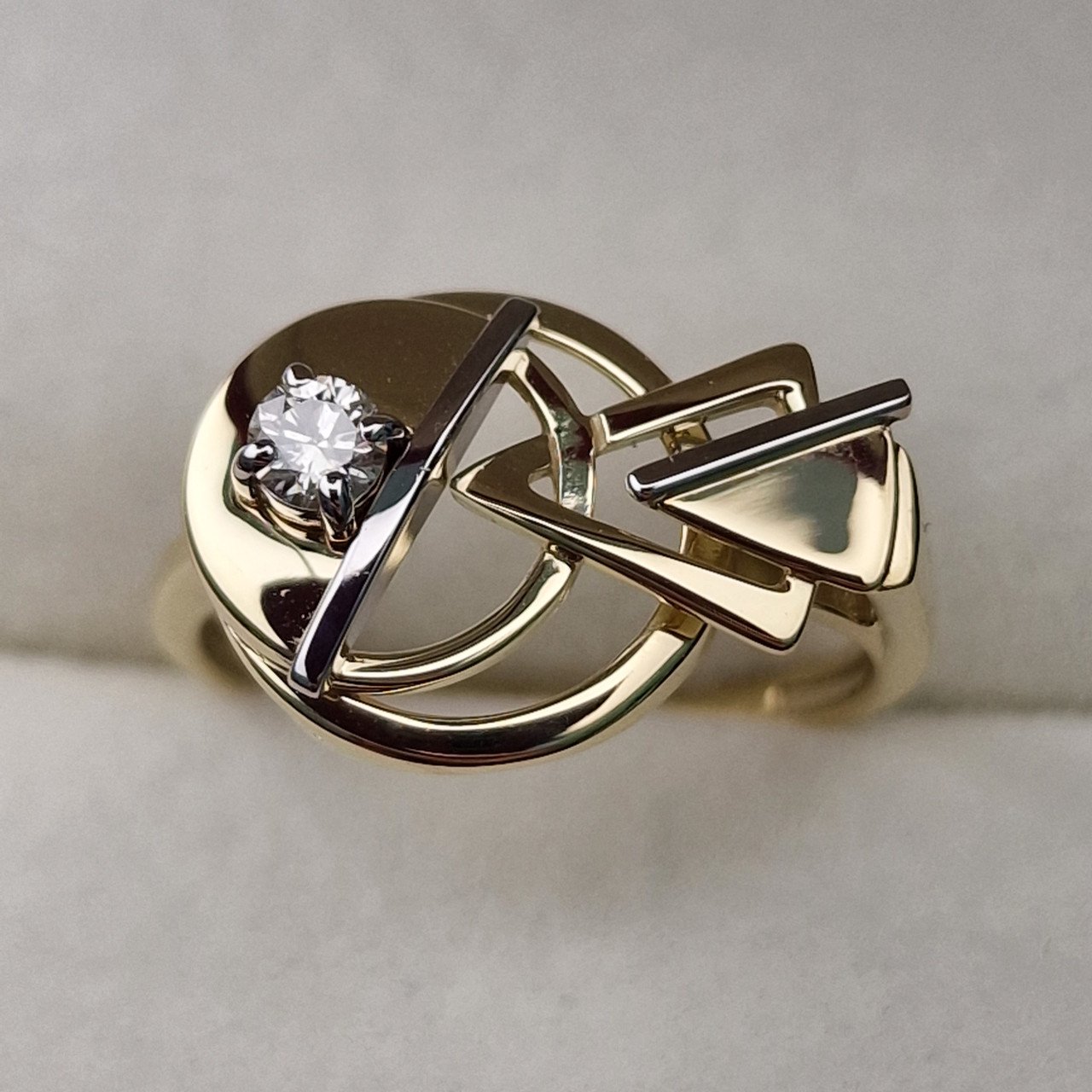 Кольцо Deimantas 102927619 17р 2,85гр 0,12ct. купить,NaN