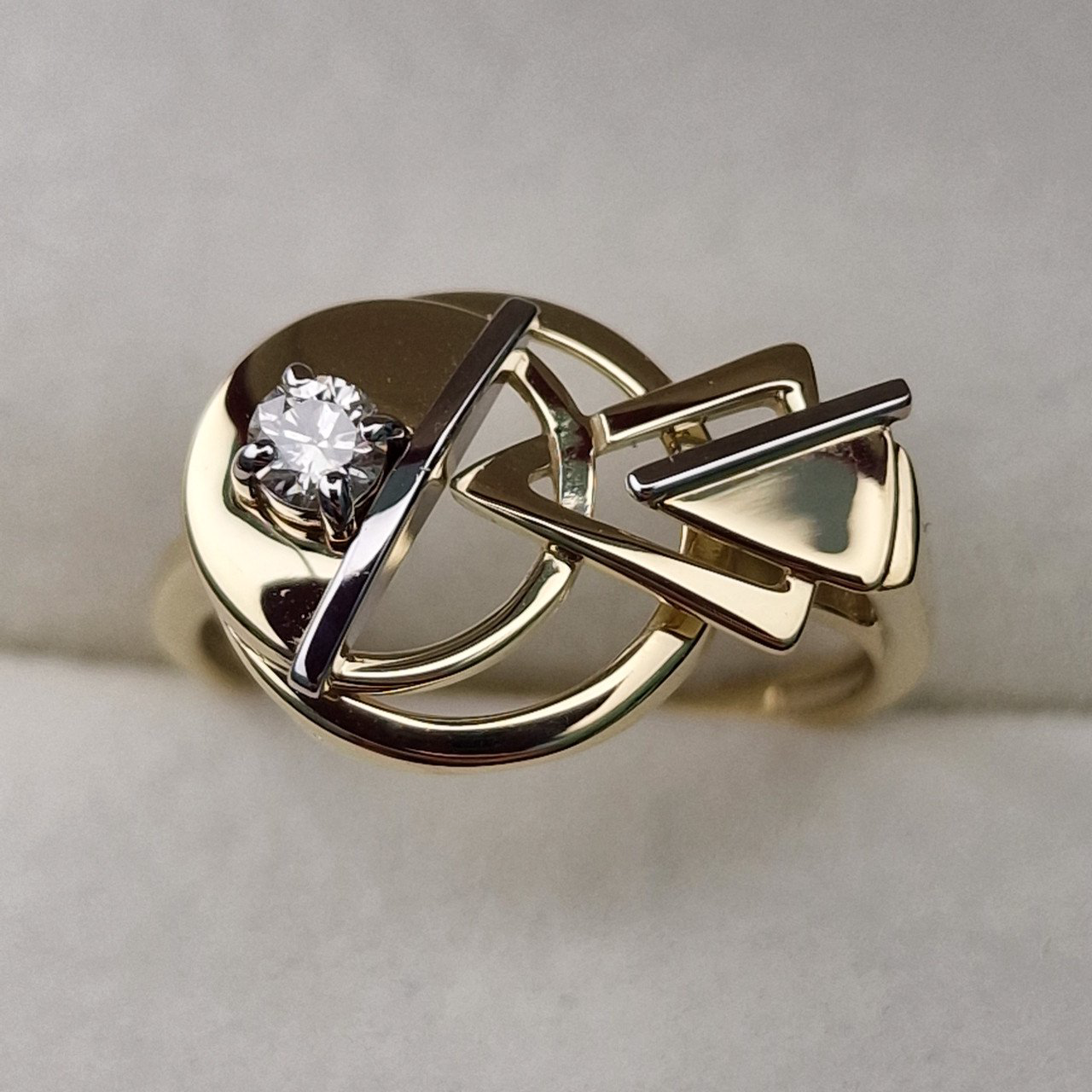 Кольцо Deimantas 102927619 17р 2,85гр 0,12ct. купить,NaN
