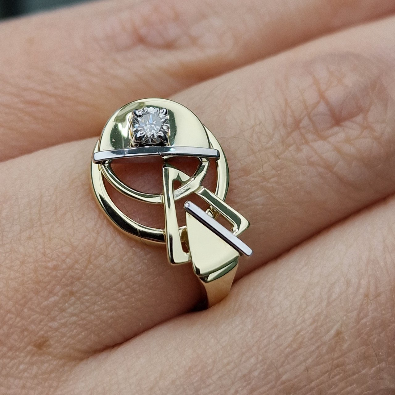 Кольцо Deimantas 102927619 17р 2,85гр 0,12ct. купить,NaN