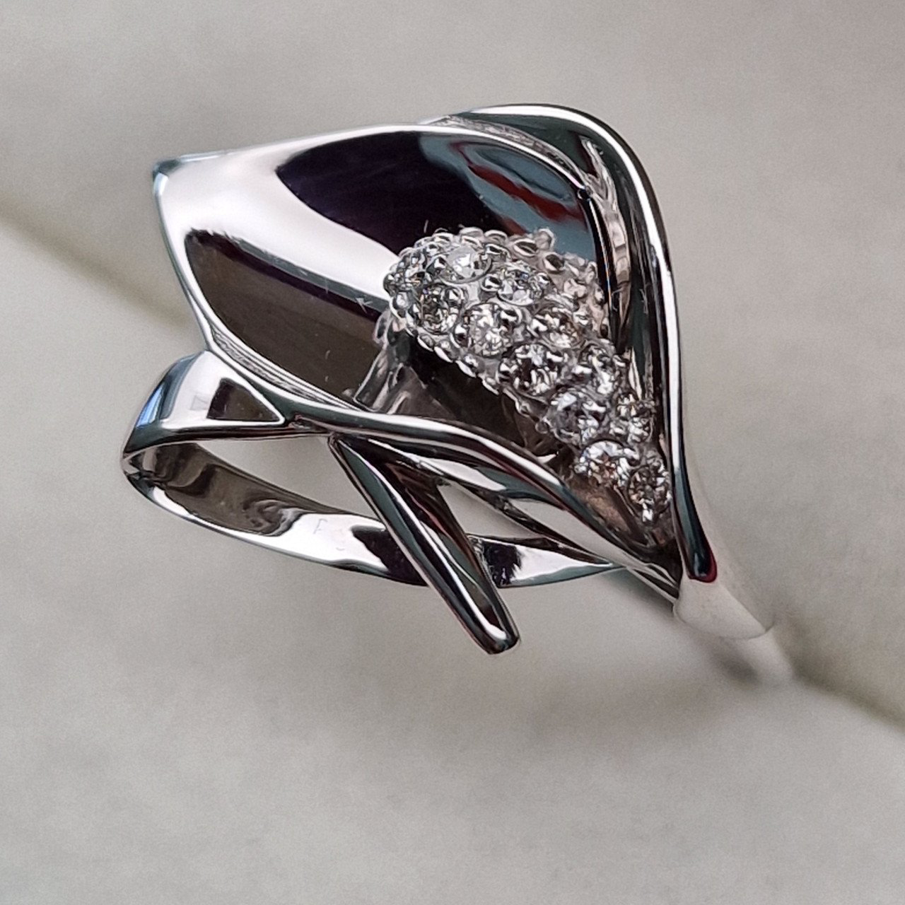 Кольцо Deimantas 102927657 17,5р 3,35гр 0,10ct. купить,NaN