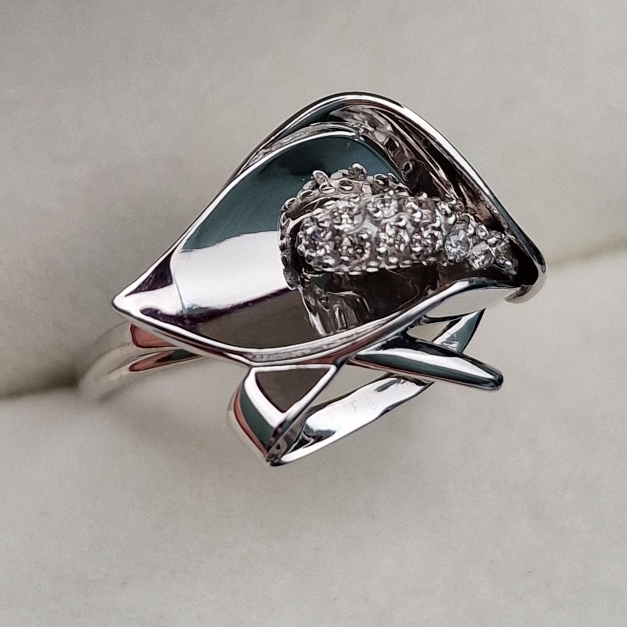 Кольцо Deimantas 102927657 17,5р 3,35гр 0,10ct. купить,NaN