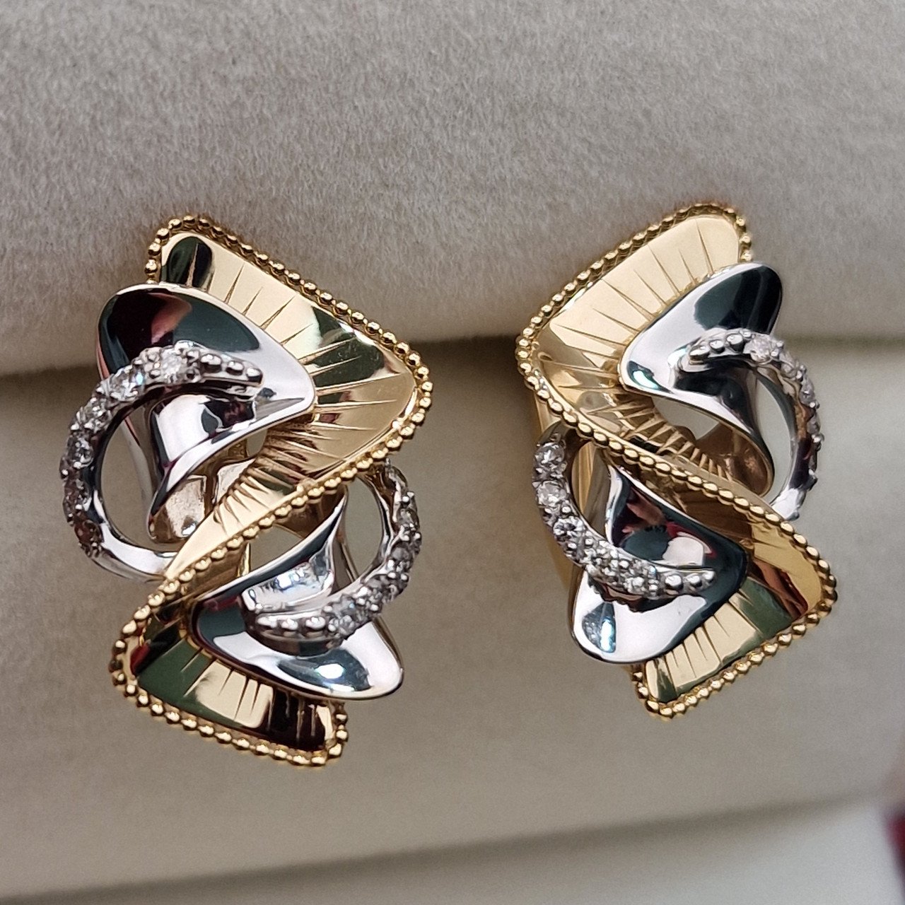 Серьги Deimantas 102927707 4,21гр 0,20ct. купить,NaN