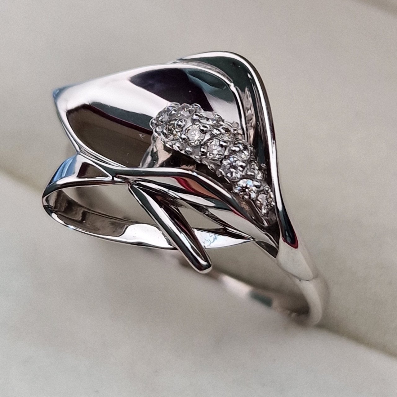 Кольцо Deimantas 102927657 17,5р 3,35гр 0,10ct. купить,NaN