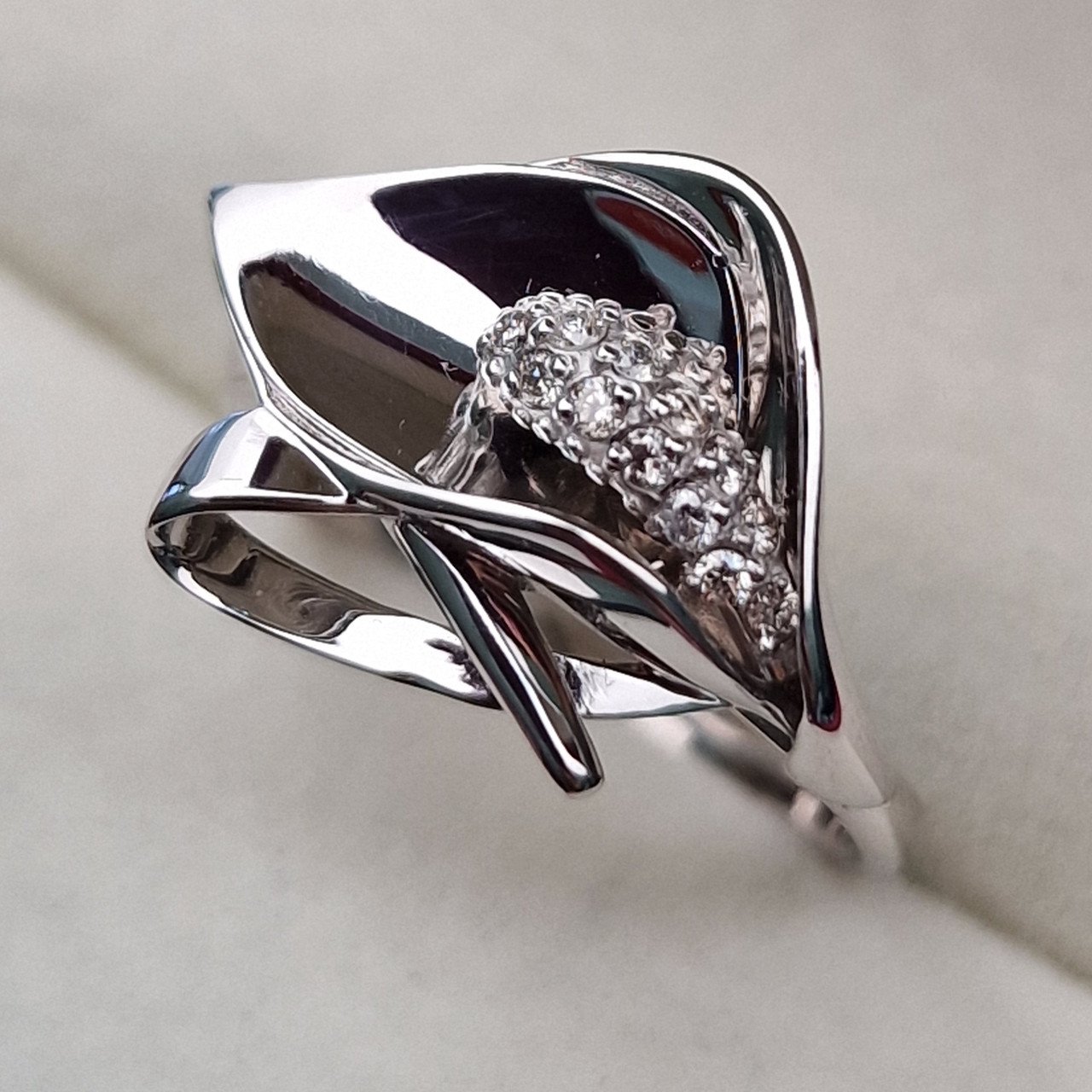 Кольцо Deimantas 102927657 17,5р 3,35гр 0,10ct. купить,NaN