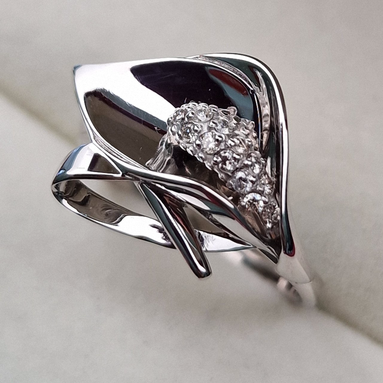 Кольцо Deimantas 102927657 17,5р 3,35гр 0,10ct. купить,NaN