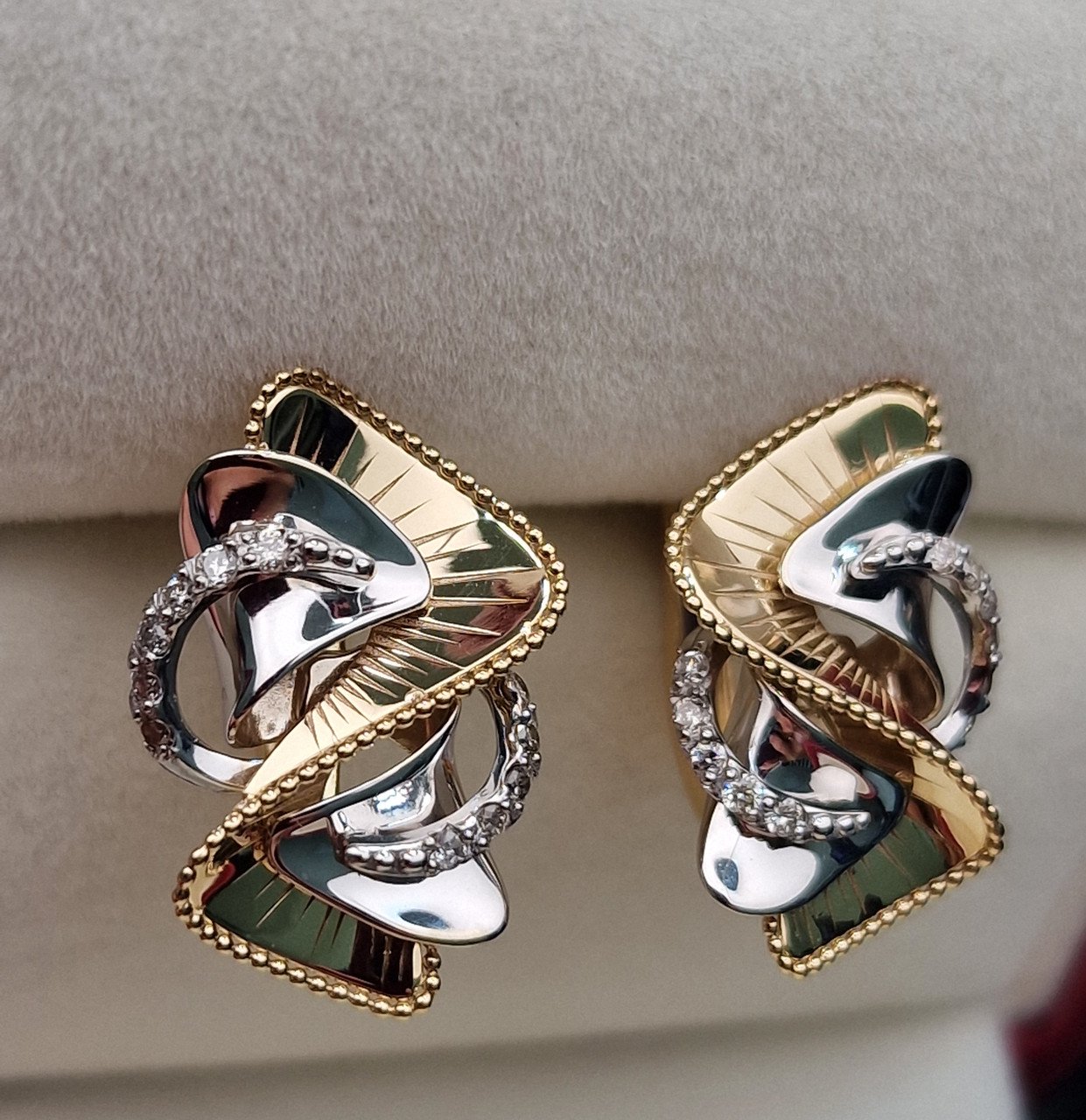 Серьги Deimantas 102927707 4,21гр 0,20ct. купить,NaN