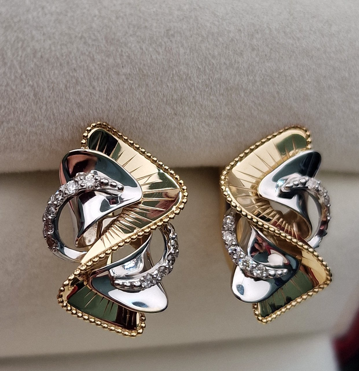 Серьги Deimantas 102927707 4,21гр 0,20ct. купить,NaN