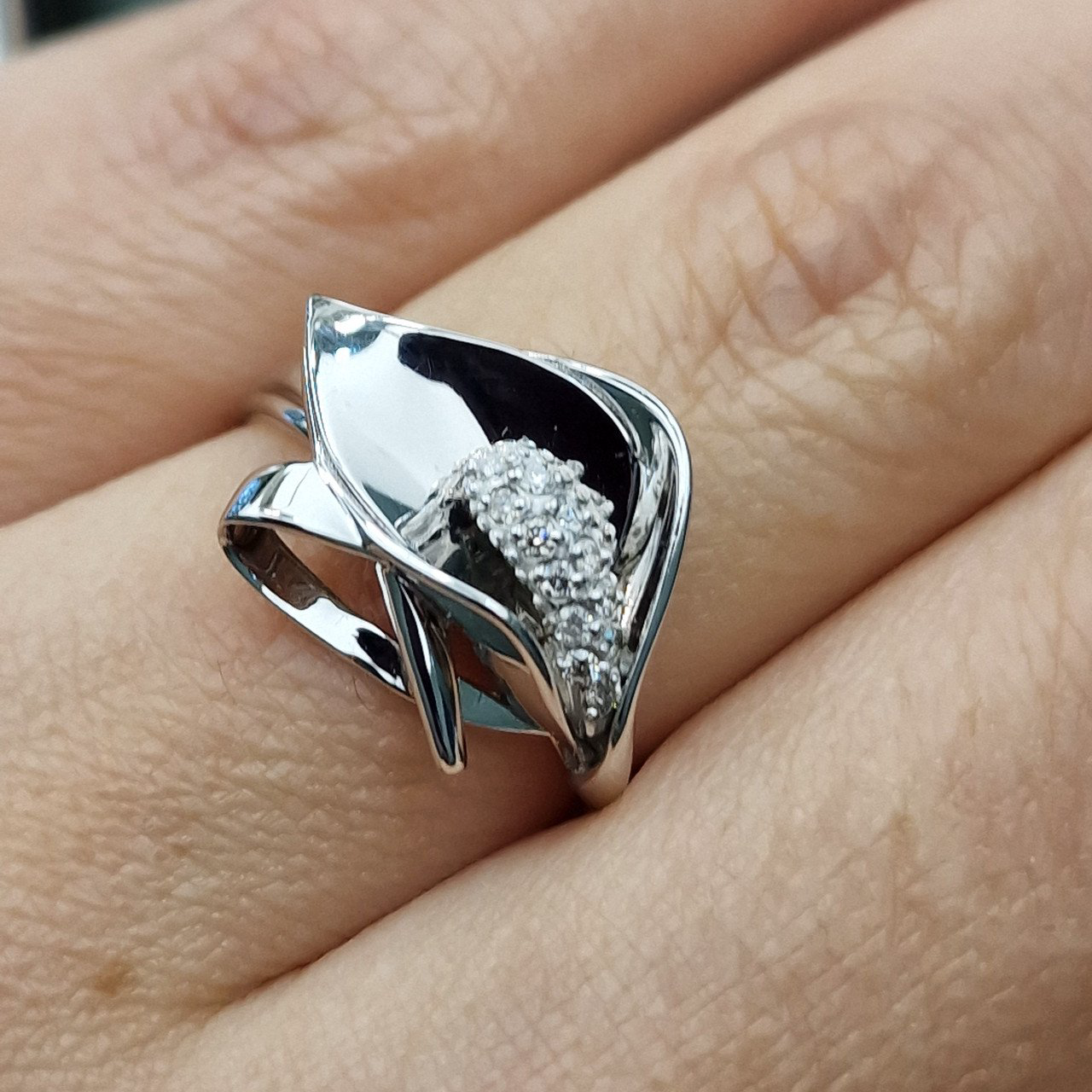 Кольцо Deimantas 102927657 17,5р 3,35гр 0,10ct. купить,NaN