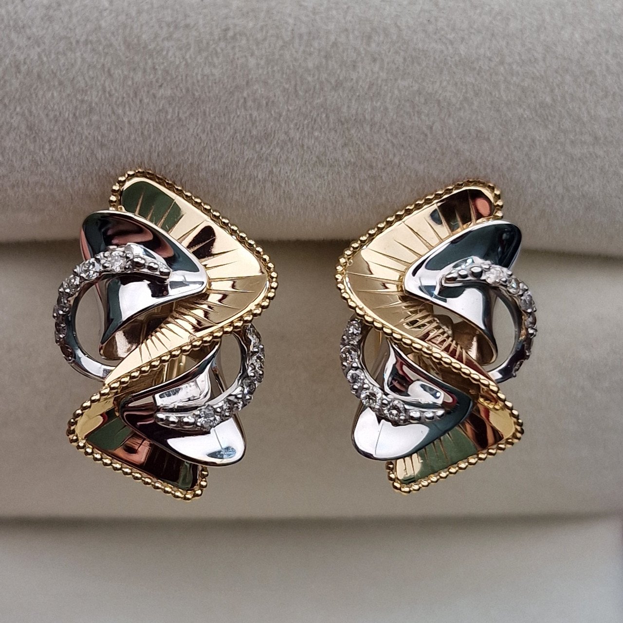 Серьги Deimantas 102927707 4,21гр 0,20ct. купить,NaN